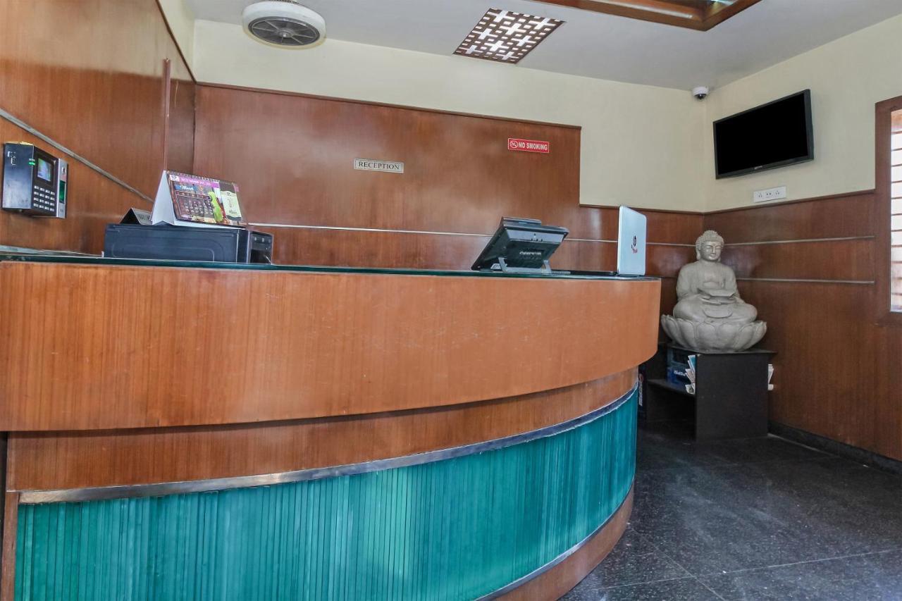 Oyo 30537 Hotel Megharaj Bijāpur Dış mekan fotoğraf