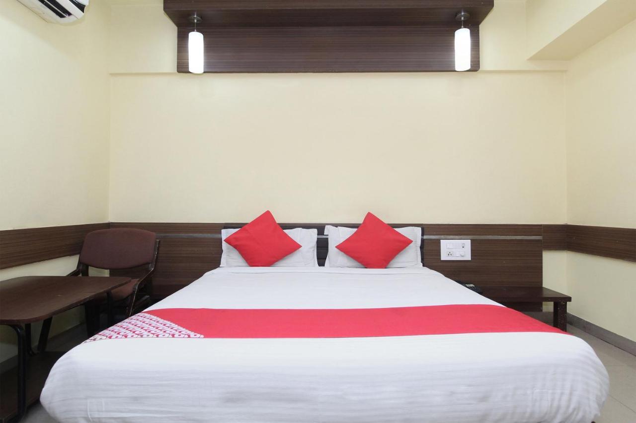 Oyo 30537 Hotel Megharaj Bijāpur Dış mekan fotoğraf